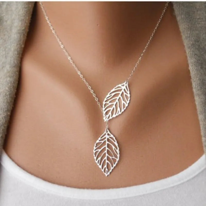 Punk Chic Leaf Pendant Necklace - Trendy Minimalist Jewelry for Women, Perfect Gift for Summer!